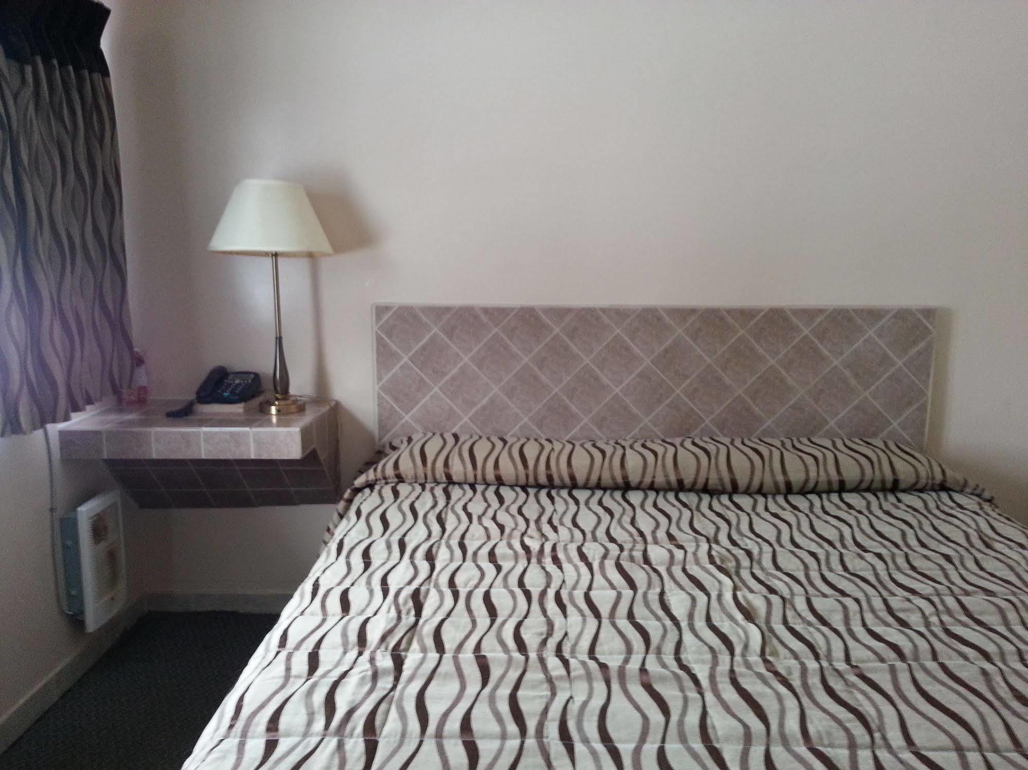 Pleasant Stay Motel Ancaster Eksteriør billede